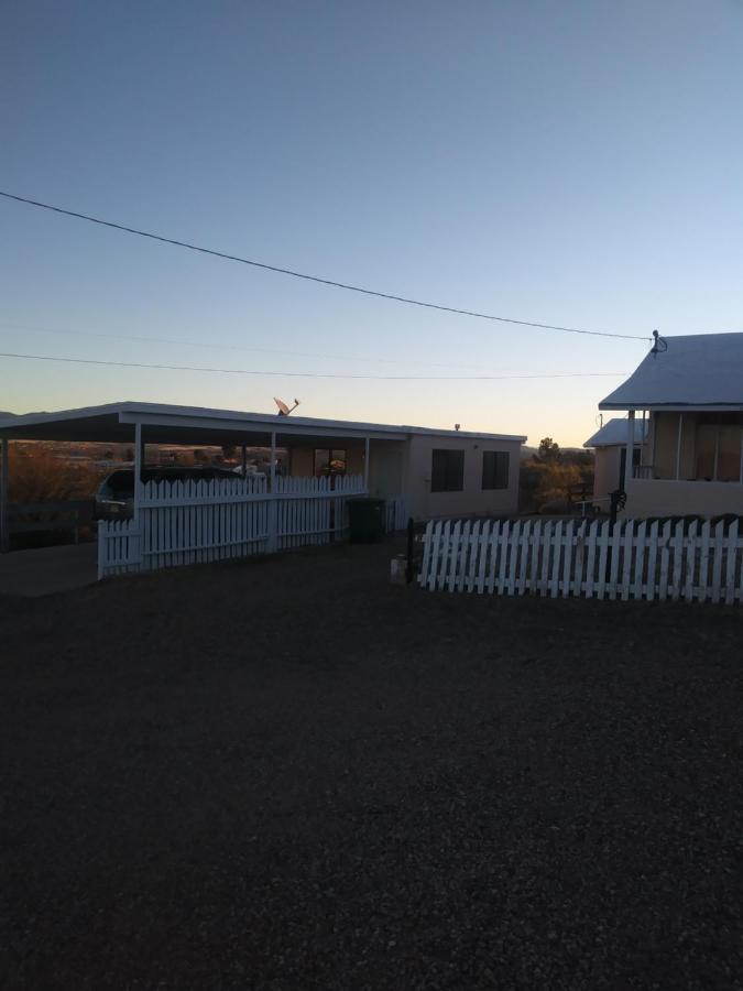 Mountain View Efficiency Apartamento Tombstone Exterior foto